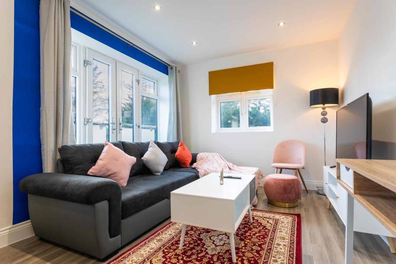 Hatfield Haven - Modern 2-Bed Retreat Near Uni, Business Park & City Center, Free Parking, Big Savings On Longer Stays 外观 照片