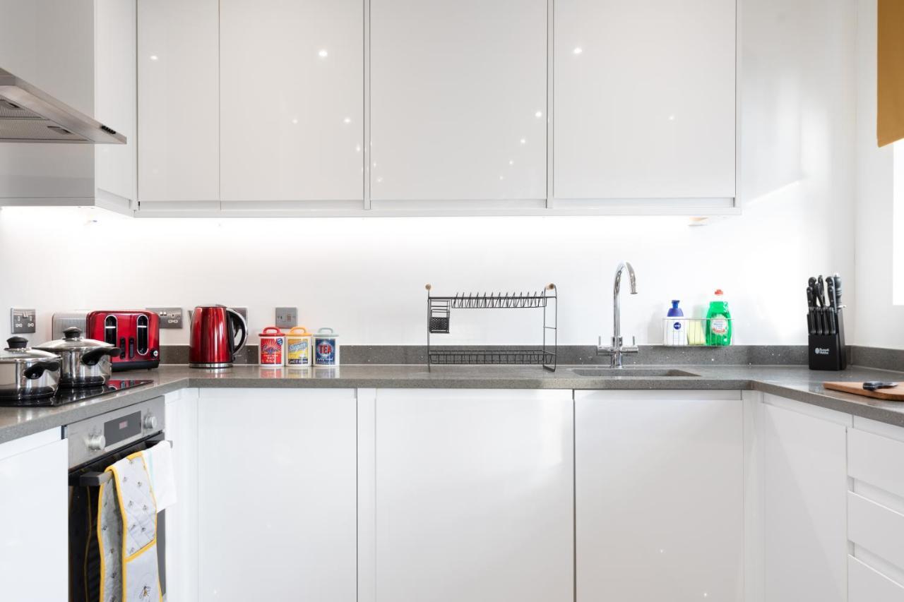 Hatfield Haven - Modern 2-Bed Retreat Near Uni, Business Park & City Center, Free Parking, Big Savings On Longer Stays 外观 照片